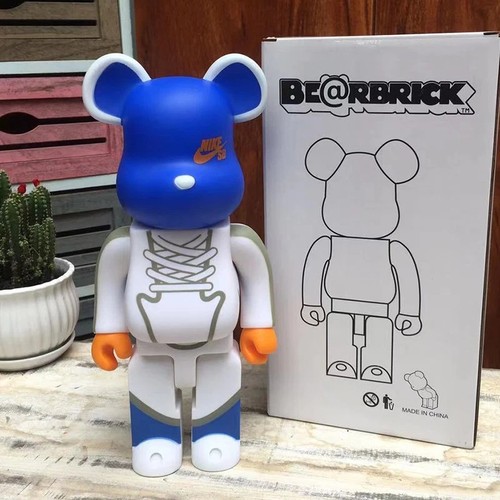Bearbrick 400 action figure - 400%,