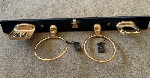 Vintage bathroom accessories - vintage,