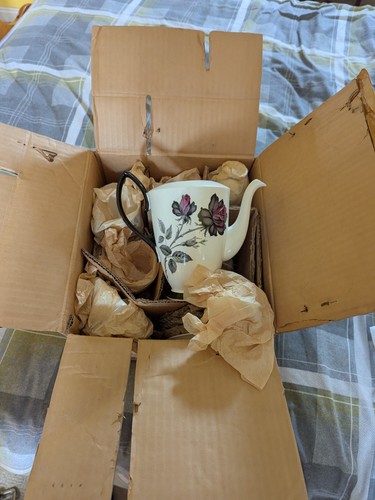 Royal albert masquerade - royal,
