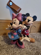 Mickey and minnie Disney