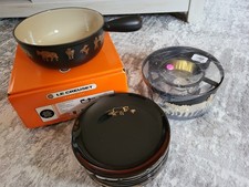 Le Creuset 22cm fondue pot