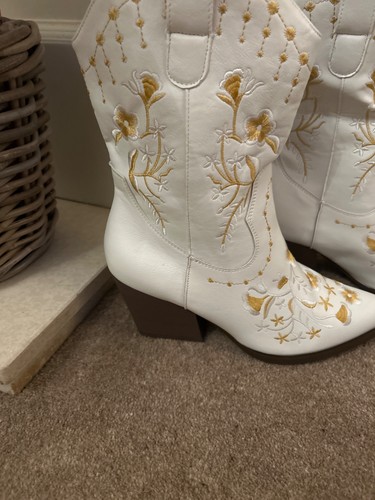 Ladies white floral midcalf - white,
