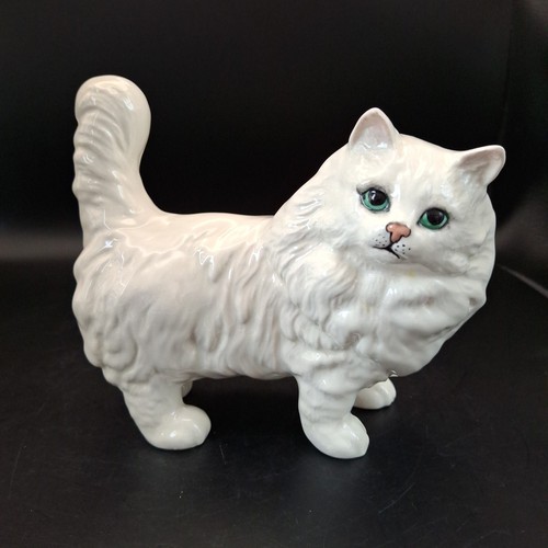 Vintage beswick white standing - white,