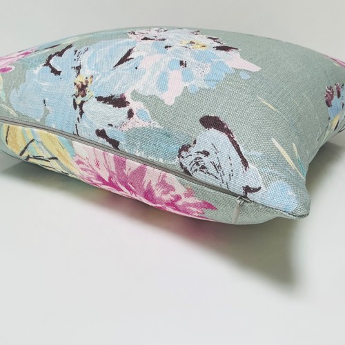 Laura ashley cosmos fabric - laura,