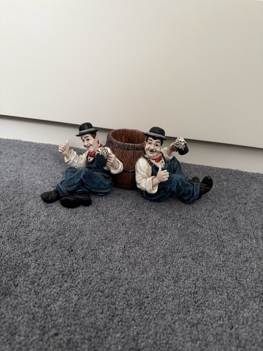 Laurel and hardy pen - laurel,