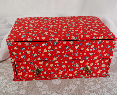 Vintage floral fabric - vintage, covered