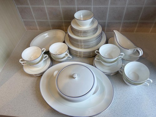 Wedgwood mystique blue dinner - wedgwood,