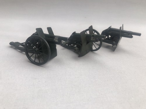 Britains 9715 guns - 9715,