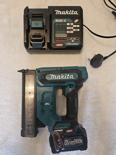 Makita brad nailer fn001g 40v - makita,