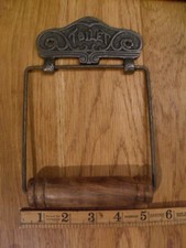antique style toilet roll