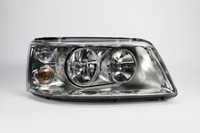 VW Transporter T5 Headlight