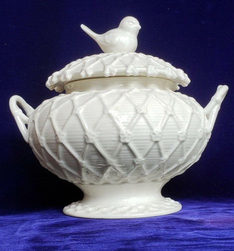 Victorian bird sugar bowl - bird, by