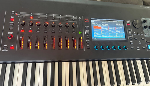 Roland fantom keyboard - roland, keyboard.