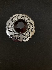 BEAUTIFUL VINTAGE STONE SET