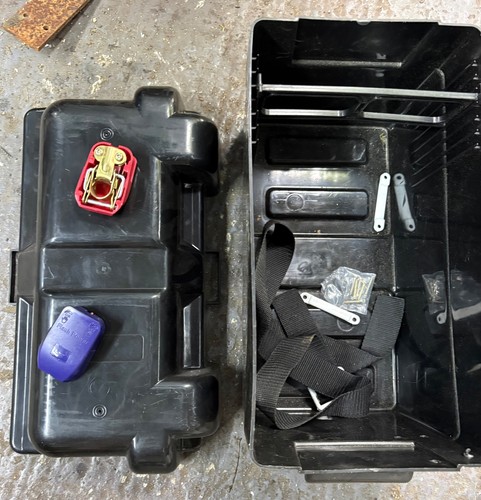 Leisure battery lidded box - a,