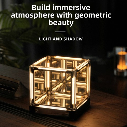 Yellow infinity mirror cube - mirror, 4d