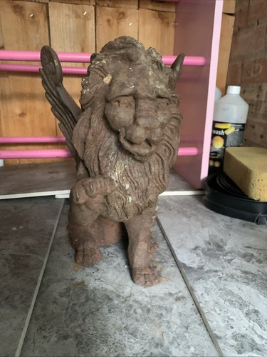 Heavy cast stone resin - cast,