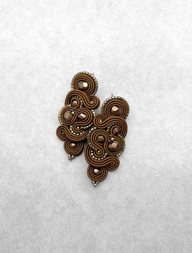 Brown soutache earrings - brown,