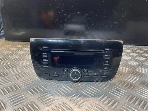 Fiat doblo mk2 radio cd - 15-22,