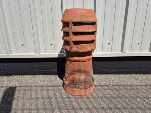 Reclaimed louvre chimney pot - reclaimed,