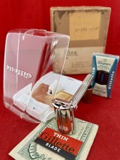 Vtg RARE NEW 1962 GILLETTE
