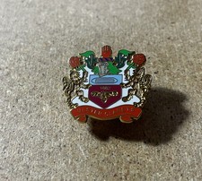 BURNLEY RARE ENAMEL FOOTBALL SUPPORTERS BADGE