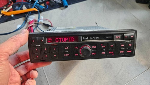 Audi 1999 radio cd - radio,