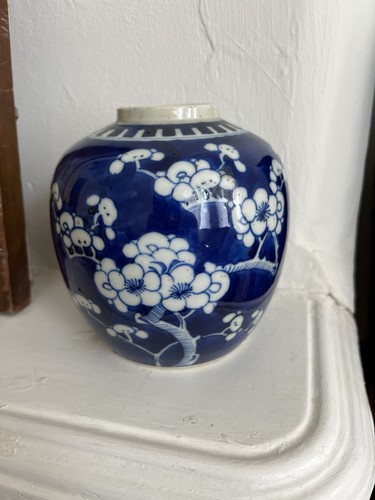 Antique chinese blue white - &,