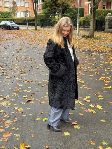 Vintage black swakara fur coat - swakara,
