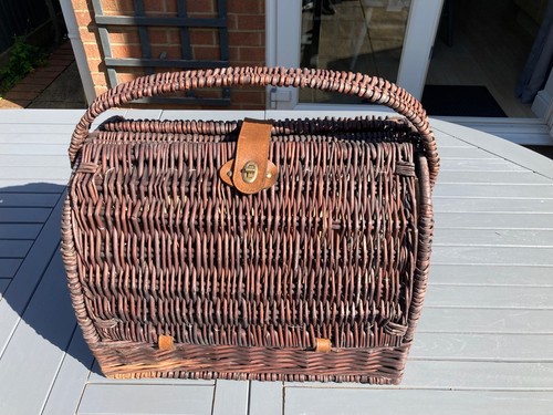 Vintage wicker picnic basket - picnic,