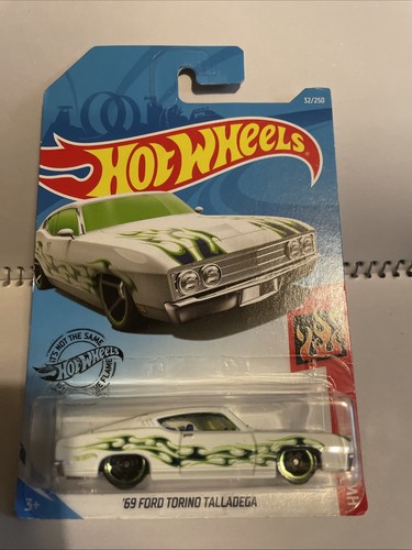 Hot wheels 1969 ford torino - hot,