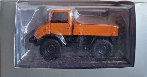 Minichamps mercedes - minichamps, 1/43
