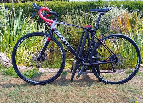 Giant defy disc brake - 2,, road