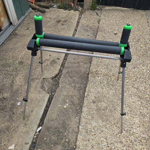 Fishing rod pole roller - pole,