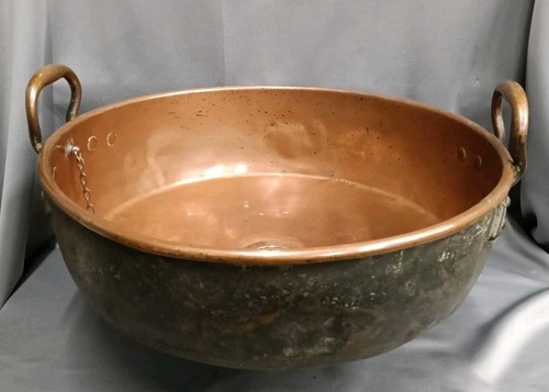 Deep copper brass bathroom - /,