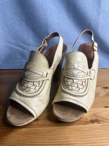Chie mihara cream shoes - chie,