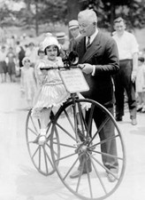 James Hines gives Dorothy