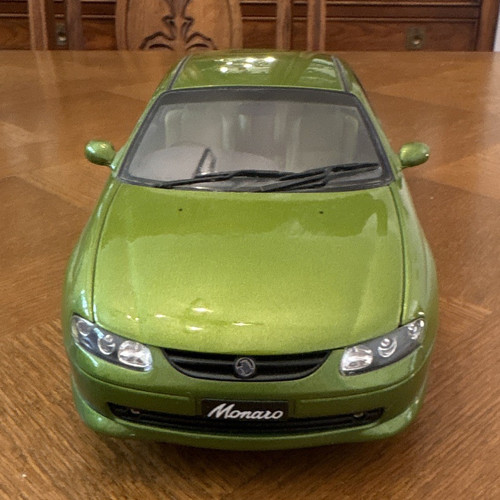 Holden monaro 2002 - holden,