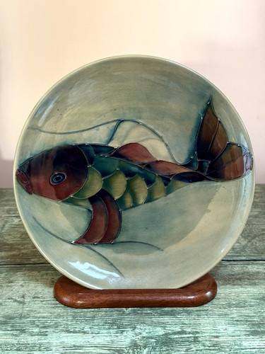 Moorcroft carp design plate - design,
