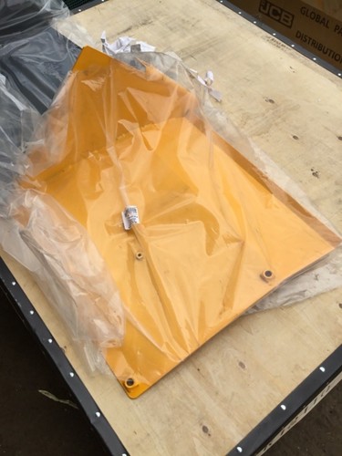 Jcb tread plates grill - plates, p/n