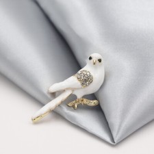 Fashion White Dove Enamel Brooch Men And Women Clothing Accessories Gift