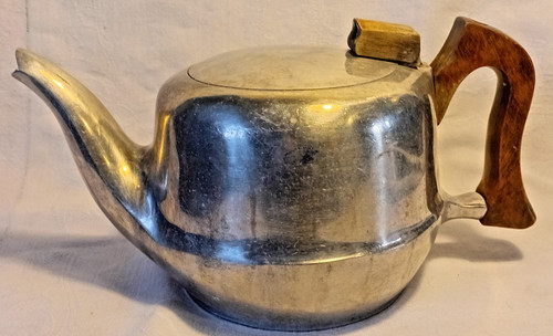 Vintage dumpy metal picquot - vintage,