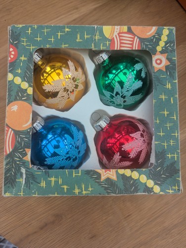 Vintage boxed christmas - 4,