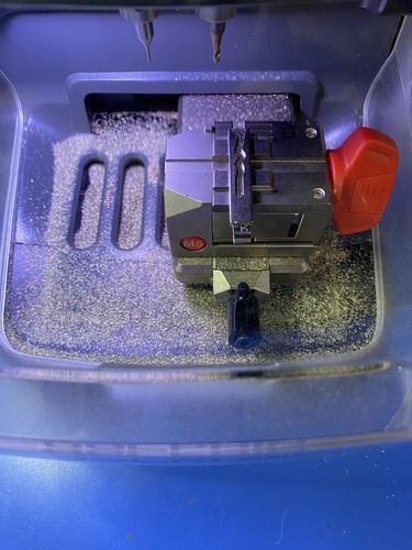 Car key copy cut service - x,