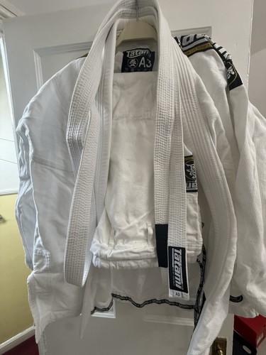 Brazilian jiu jitsu adult - jiu, gi