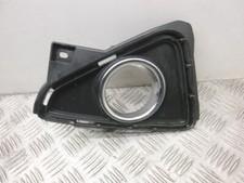 2017 TOYOTA RAV 4 FOG LIGHT BEZEL (FRONT PASSENGER SIDE) 52040-42050