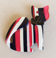 Lea Stein Cat (Guet) brooch in perfect condition. Never worn