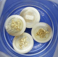 6 vintage buttons horn or