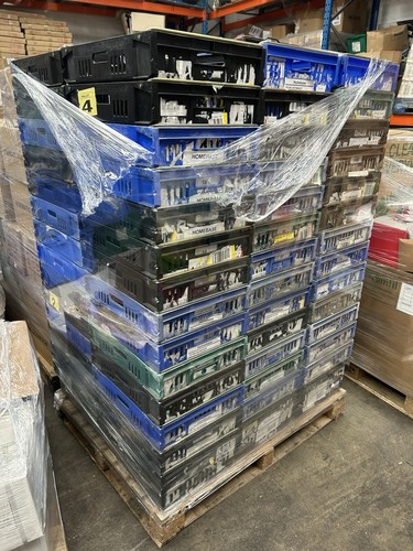 Pallet 90x bail arm crates - pallet:,