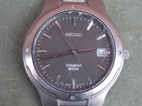 Gent seiko titanium 7n42 - gent's,